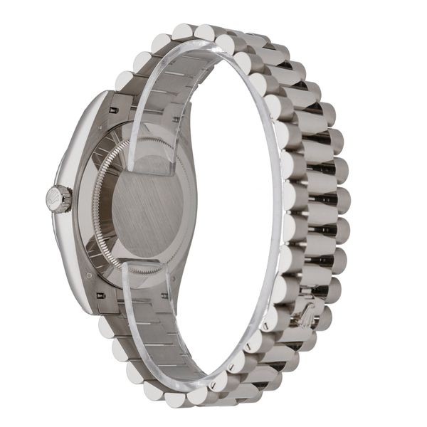 Rolex Day-Date 40 228239